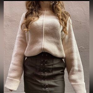HOUSE OF CB - Chunky chenille turtle neck sweater size xs